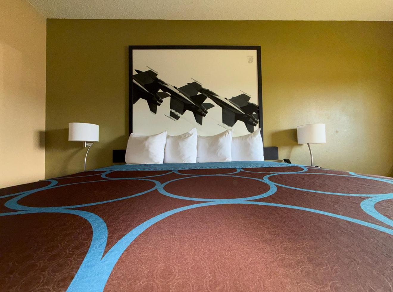 ซูเปอร์ 8 บาย วินด์แฮม โคโมโด Hotel โคโคโม ภายนอก รูปภาพ